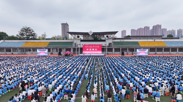 回望长征路 阔步新征程 湘潭江声实验学校举行2026年下学期开学典礼