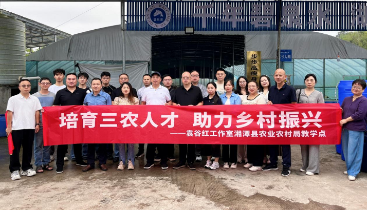 把课堂搬进田间地头 科技特派员助力养殖产业提质增效