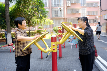 湘潭县云龙山庄小区：党建引领聚合力 “片组邻”里谱新篇