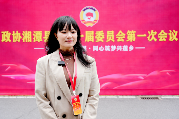我们的两会｜政协委员热议县政协常委会工作报告
