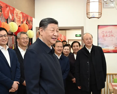 总书记的人民情怀｜“稳步增进广大职工和劳动群众福祉”