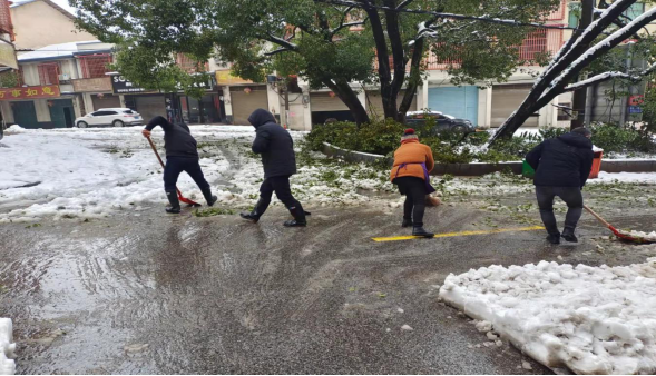 浴“雪”奋战党旗扬,除雪保畅领航者(1)477.png 浴“雪”奋战党旗扬,除雪保畅领航者(1)477.png