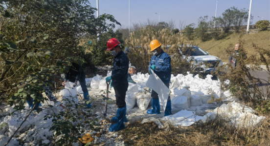 利剑行动：应急处置，消除污染隐患384.png