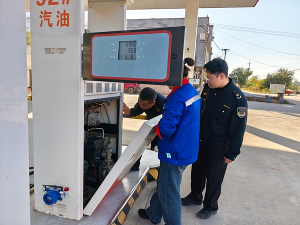 湘潭县市场监督管理局：开展油站专项检查 筑牢安全消费双防线