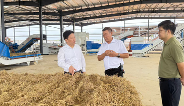 宋任飞赴乡镇督导秸秆综合利用与禁烧工作