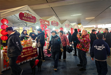 马年囤货嗨不停！湘潭县电商年货节解锁新春盛宴
