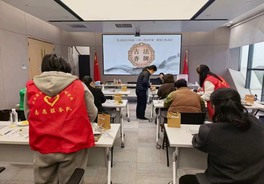 易俗河镇大湖塘社区：古法制香承雅趣 一牌一香伴平安