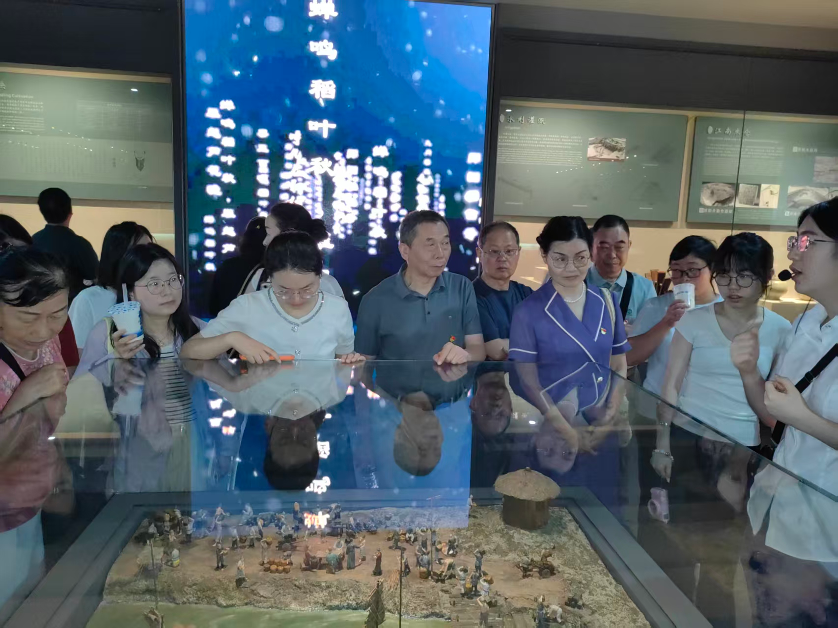 湘潭县水利局开展“人就像种子，要做一粒好种子”的主题党日活动