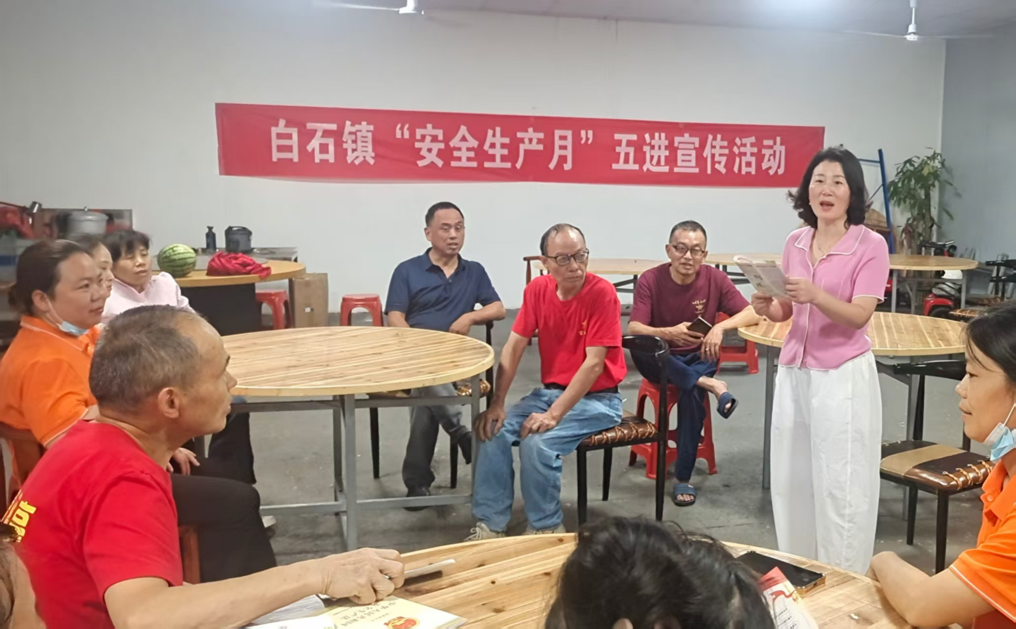 白石镇：政协活动组深入企业开展安全生产宣传