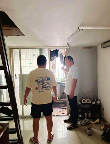 湘潭县商务局：拆窗破网回头看 高温一线护平安