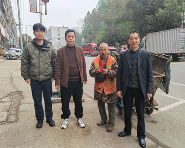 情暖岁末 爱伴春行——石潭镇政府联合商会开展新春慰问活动