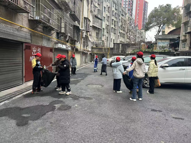 易俗河镇牛头岭社区：开展 “美好家园，少年先行”环保实践行动