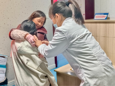 撑起健康“保护伞” 湘潭县扎实推进适龄女生免费HPV疫苗接种工作