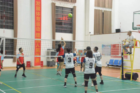 一颗球沸腾一座城！湘潭县气排球运动引领全民健身热潮
