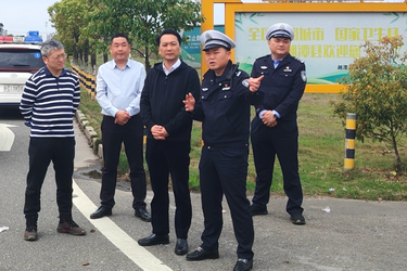 王利督导清明假期安全隐患排查防范工作