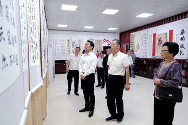湘潭县开展老干部“庆重阳”活动