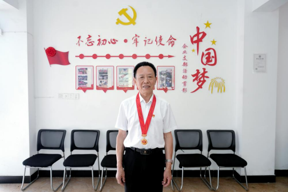 老党员汤启良：扎根乡土践使命