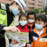 冷水滩：守好开学平安“护学岗” 讲好交通安全“第一课”
