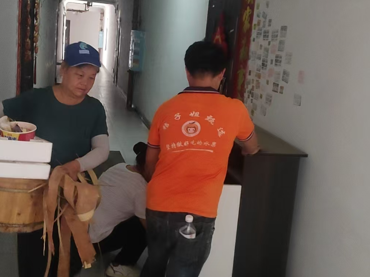 珊瑚街道古塘社区：开展无物业楼栋消防安全专项清理整治行动