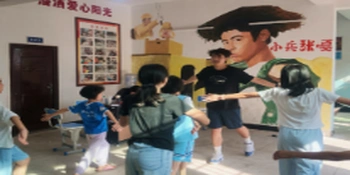 青春舞步话反诈 中南大学实践团登上冷水滩夜话直播间