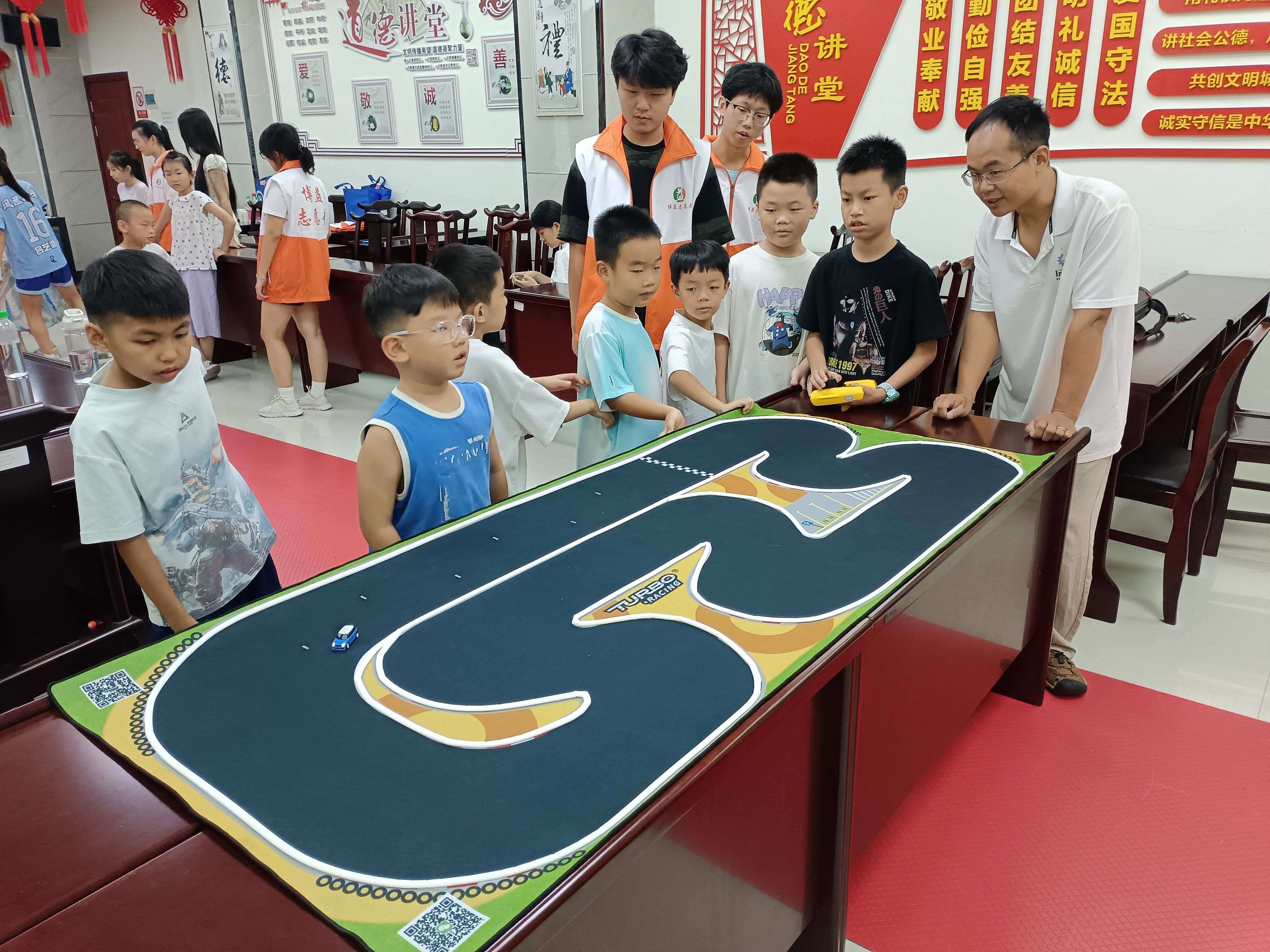 图片2.jpg 图片2.jpg