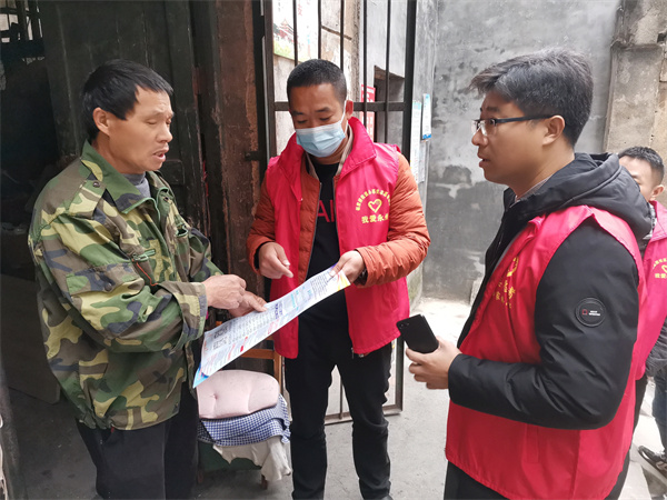 冷水滩:安全知识送上门 绷紧群众安全思想弦2.jpg 冷水滩:安全知识送上门 绷紧群众安全思想弦2.jpg