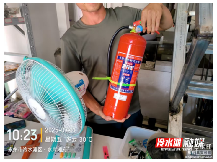 下河线社区：走访排查商铺隐患  筑牢安全防线