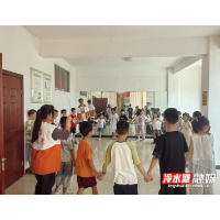 珊瑚街道民政服务工作站开展“趣享童年 快乐相伴”儿童小组活动