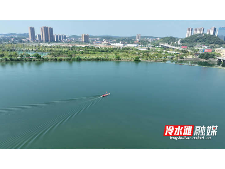 永州冷水滩：无惧高温“烤”验 守护一江碧水