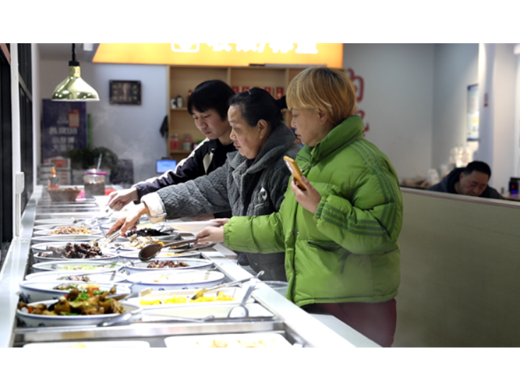 永州冷水滩：长者食堂暖民心 幸福晚年“食”无忧