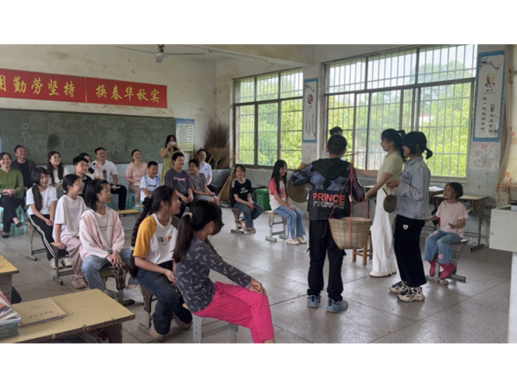 非遗花鼓戏进校园 传统文化润童心