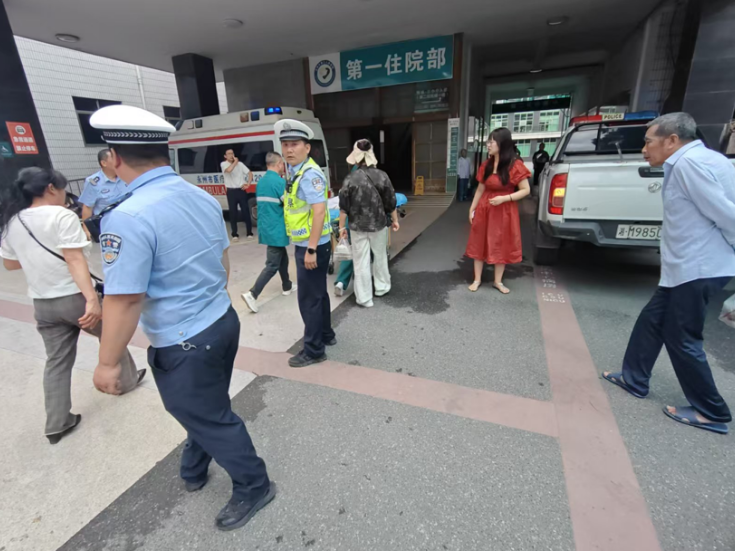 冷水滩交警10分钟“生死时速” 护航临产孕妇平安就医
