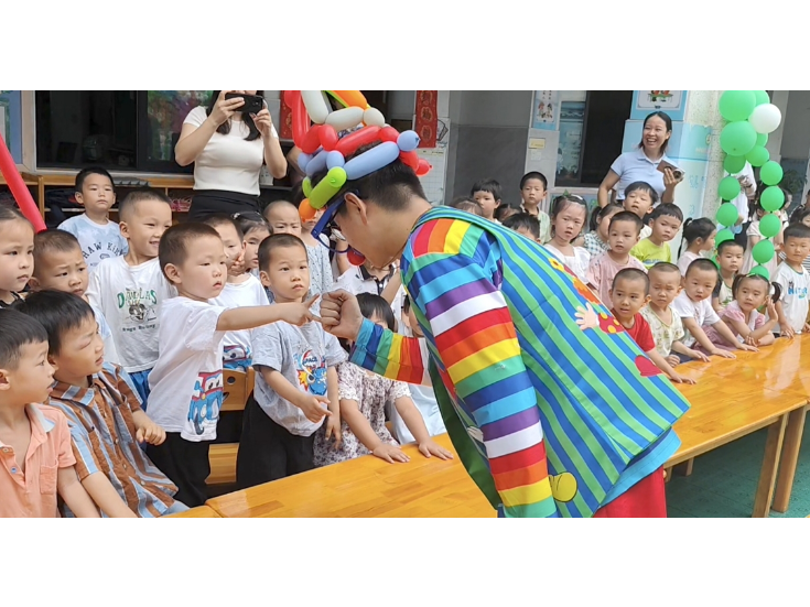 舜德幼儿园举办“七彩童年，快乐六一”主题活动
