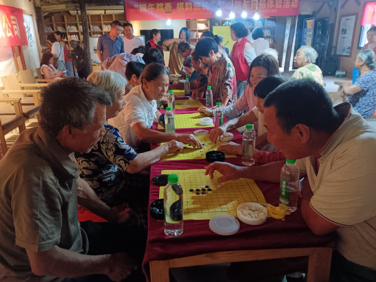 冷水滩区仁山村开展端午民俗体验活动