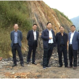 邹谊翔到炉观 桑梓镇调研督导资源产业路建设工作