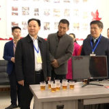 娄底市第六届人大代表新化代表团第三组调研新化县基层法治建设