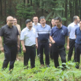 湖南中医药大学调研新化县中医药产业发展现状及中医药综合改革试点县建设