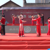 “银河之恋·爱在七夕” | 新化举行首届婚俗文化艺术节暨国潮集体婚礼
