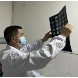 医讯：中南大学湘雅二医院戴如春教授于1月27日在新化天和医院查房指导！