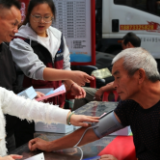 新化县开展“健康体重·理想血压”主题宣传活动