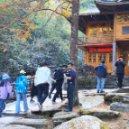 庆祝第25个中国记者节 | 娄底市新闻战线践行“四力”走基层活动在新化渠江源举行