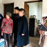 文明新化·你我同行 | 爱心企业到游家镇慰问困难群众  助力乡村振兴