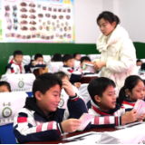开学季 | 新化县各中小学校上好“开学第一课”