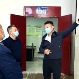 彭韬在督查食品安全工作时强调:要压紧压实各方责任 筑牢食品安全防线