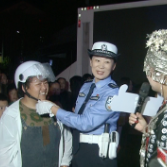 新化交警大队到田坪镇开展“道交法进千村 法治助振兴”巡回普法宣传活动