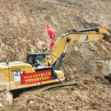 防汛救灾进行时 | 强降雨影响S240省道多处路段塌方 目前已全部抢通