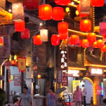 向东街 暑期旅游持续火热