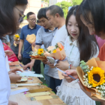 冷水江高级技工学校举行教师节游艺活动