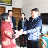 李铁雄到桑梓镇走访慰问困难党员  困难群众 困难残疾人