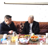 新春送温暖 |李铁雄  彭韬走访慰问退休老同志